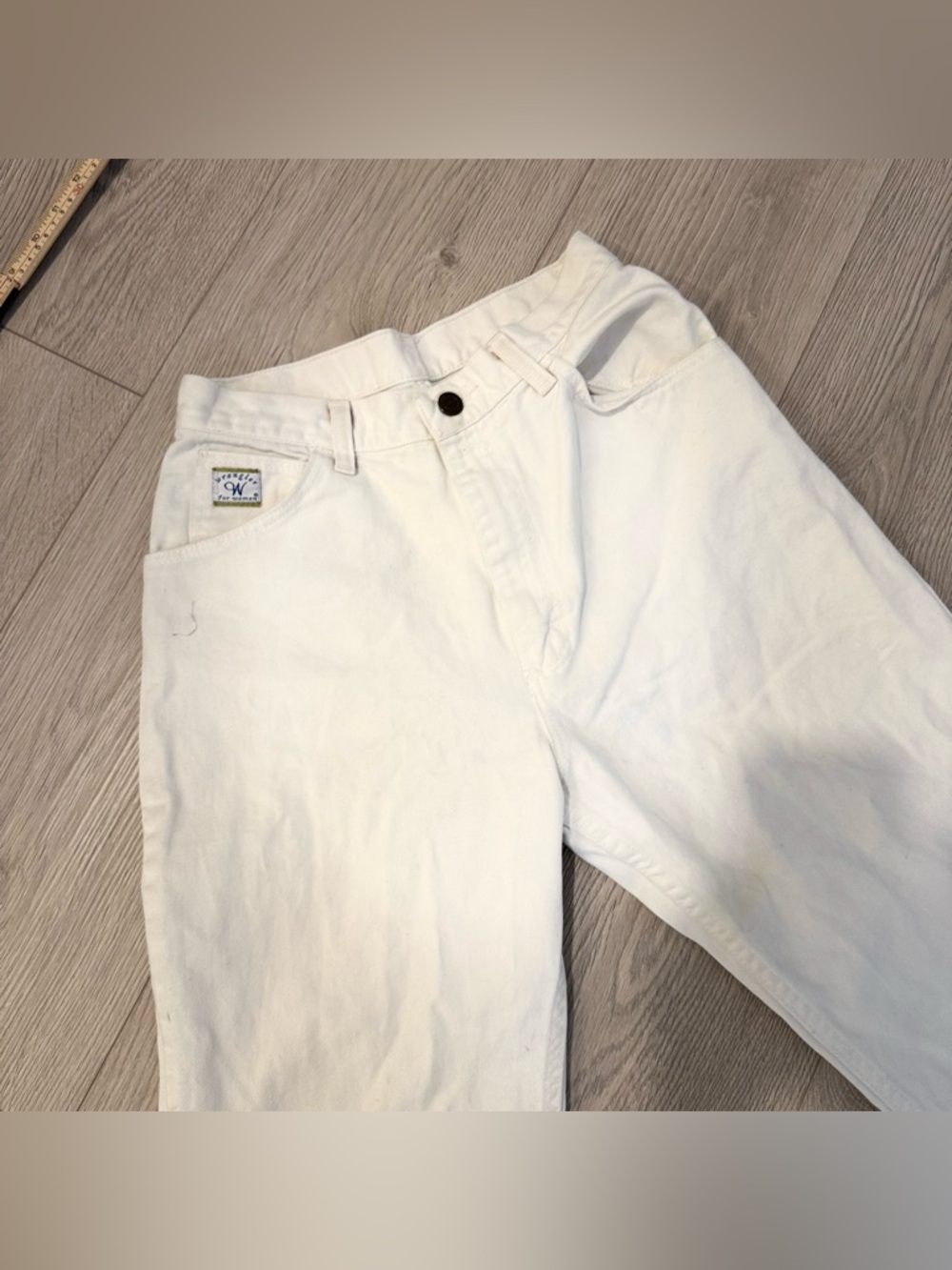Wrangler White Denim Pants with Patch Pocket Detail